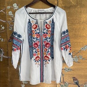 JOHNNY WAS Dani embroidered peasant boho blouse. Casual, lightweight Retail $320